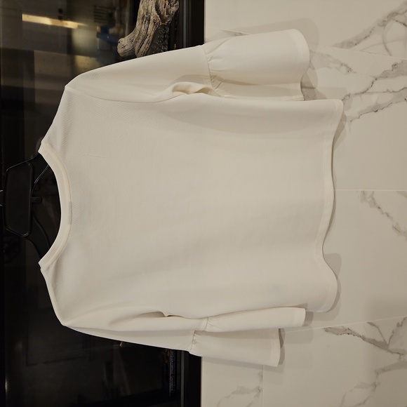 White Womens Medium Top - Picture 3 of 3